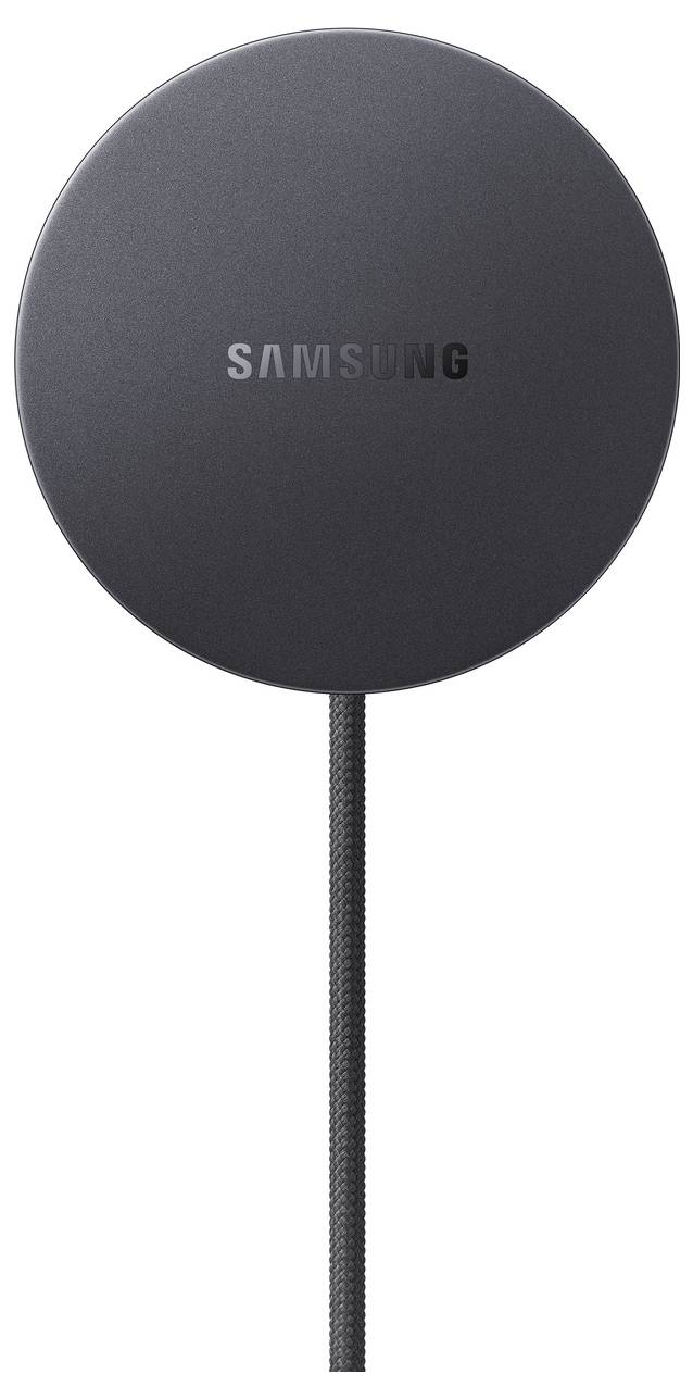 Ein rundes, schwarzes Samsung-Kabellos-Ladegerät mit einem nach unten verlaufenden geflochtenen Kabel.
