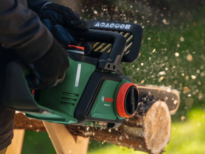 Bosch Home and Garden PKE18V-30-28 Akku-Kettensäge
