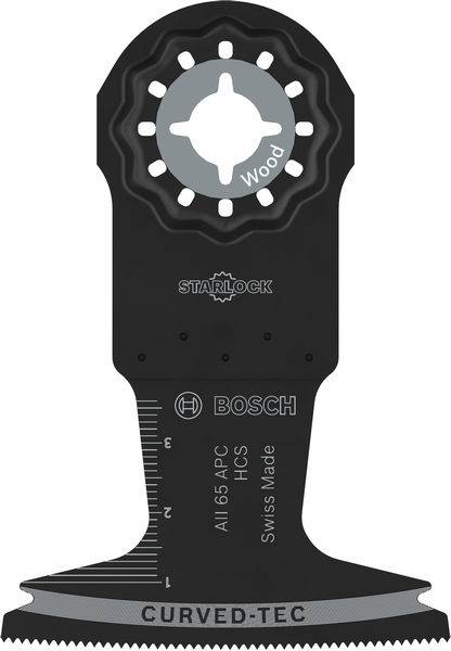 Ein schwarzes Bosch Starlock Holzschneidblatt mit Messskalen und "CURVED-TEC"-Kennzeichnung. Geeignet für präzise Holzbearbeitungsaufgaben.