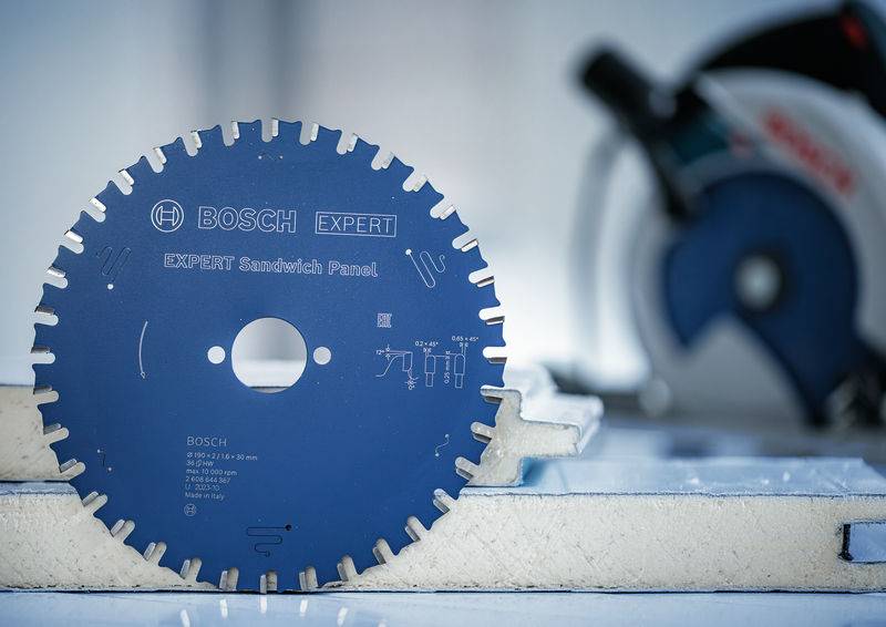 Kreissägeblatt mit der Bezeichnung „BOSCH EXPERT Sandwich Panel