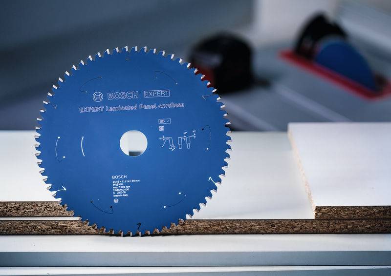 Ein Bosch-Kreissägeblatt mit 