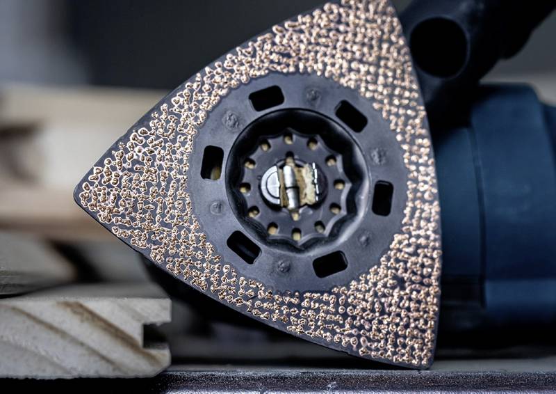 Kompatibilitätsdiagramm für Bosch X-Expert Bohrer nach Materialtyp. Spalten listen Materialien auf; Zeilen zeigen Häkchen für Kompatibilität an.