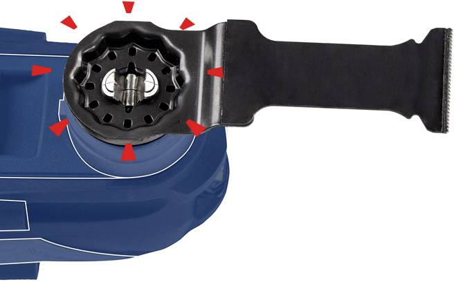 Nahaufnahme der Starlock-Werkzeugbefestigung mit einem blauen Elektrowerkzeug, schwarzem Mechanismus und roten Pfeilen, die die Verbindung hervorheben.