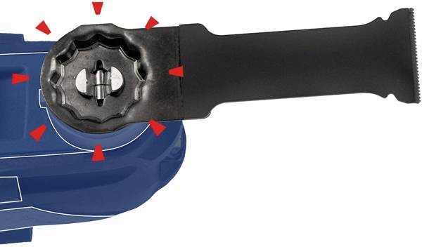 Eine Nahaufnahme eines Werkzeugbefestigungssystems mit einem gedrehten schwarzen Blatt und roten Pfeilen, die Kontaktpunkte an einem blauen Werkzeugkörper hervorheben.