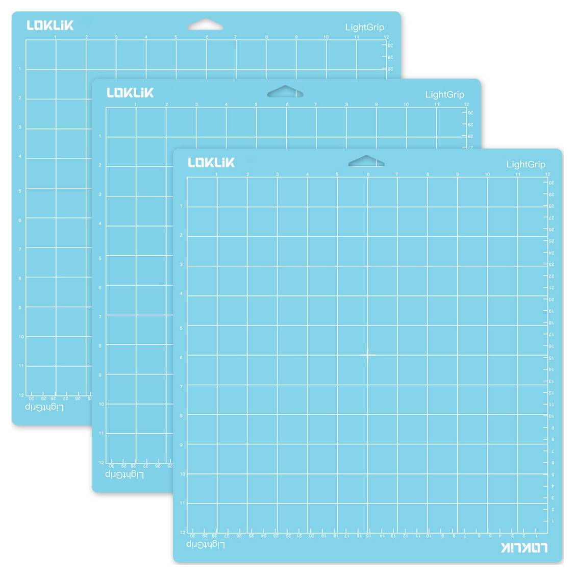 Drei blaue Schneidematten mit Gitternetzlinien, mit der Bezeichnung „LightGrip