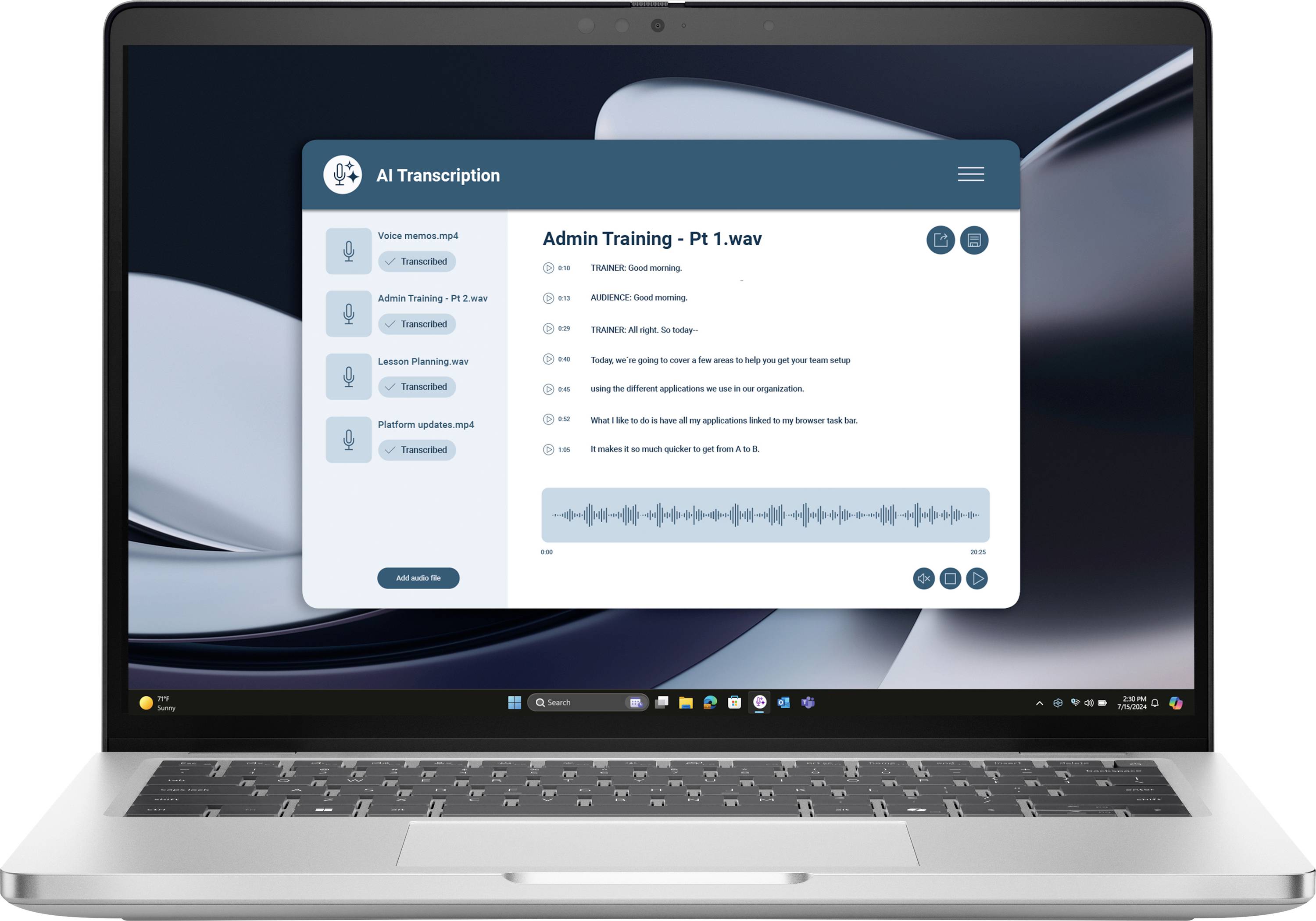 Ein Laptop, auf dem eine KI-Transkriptionssoftware-Oberfläche angezeigt wird, mit einer Liste von Audiodateien, Wiedergabesteuerelementen und einem Wellenformgrafik.