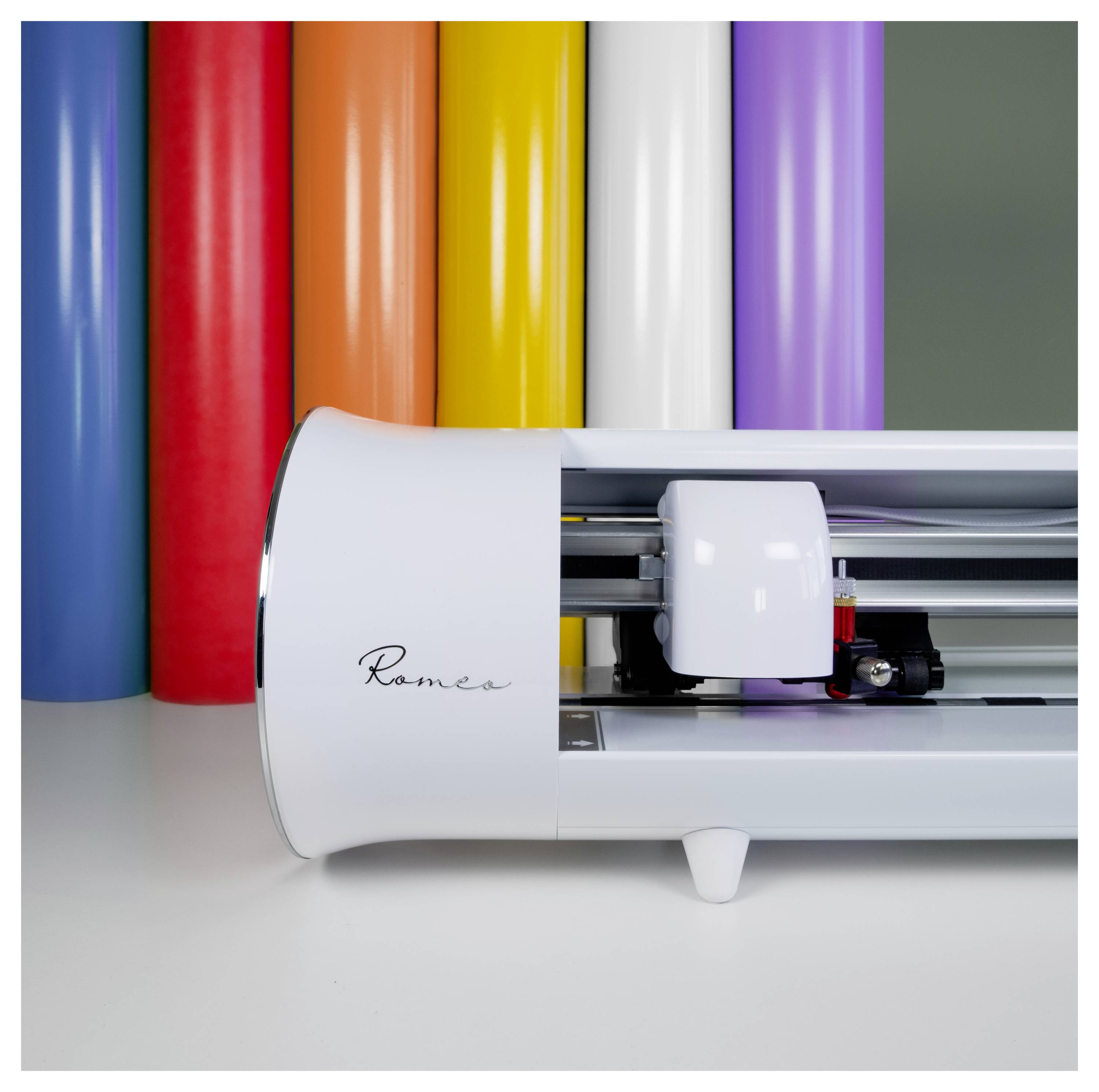 Eine Schneidemaschine mit der Bezeichnung „Romea