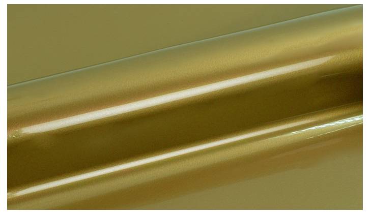 Eine glatte, metallische Goldoberfläche mit Licht, das darauf reflektiert und ein glänzendes, schimmerndes Aussehen erzeugt.