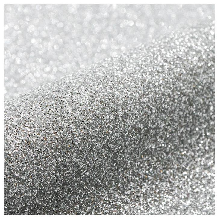 Silberglitter-Textur mit einer funkelnden, schimmernden Oberfläche.