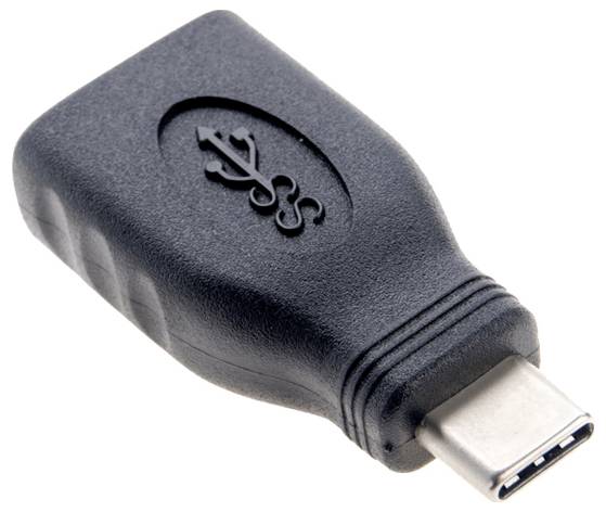 Ein schwarzer USB-C-zu-USB-Adapter mit USB-Logo auf der Oberseite, der zum Verbinden eines USB-Kabels mit einem USB-C-Anschluss verwendet wird.
