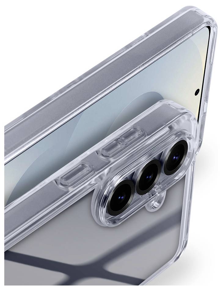 Nahaufnahme eines Smartphones in einer transparenten Schutzhülle, die die erhabene Dreifach-Kameraaussparung auf der Rückseite hervorhebt.