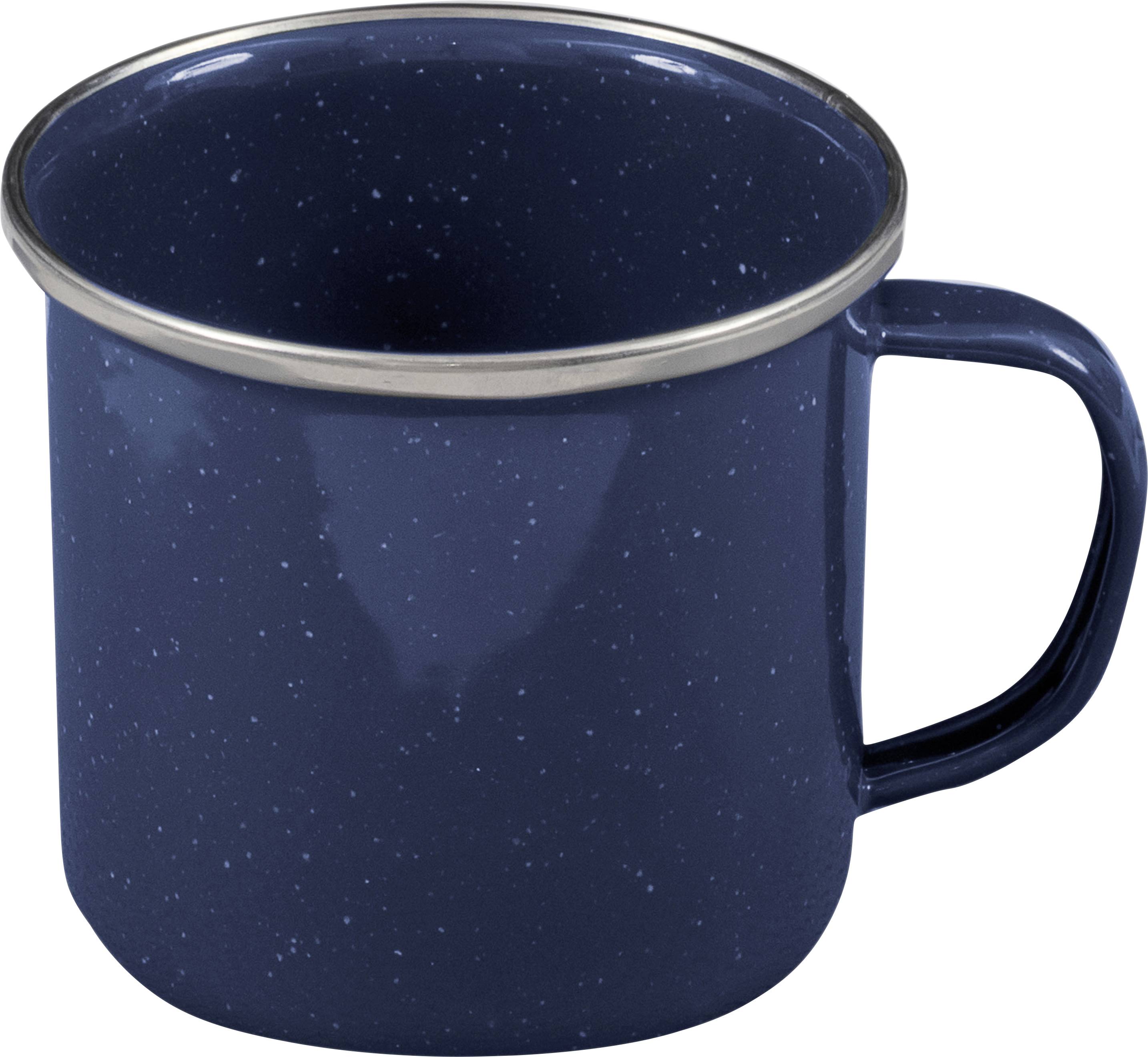 Ein blauer Emaillbecher mit Metallrand und Griff, der ein gesprenkeltes Design aufweist und häufig beim Camping oder bei Outdoor-Aktivitäten verwendet wird.