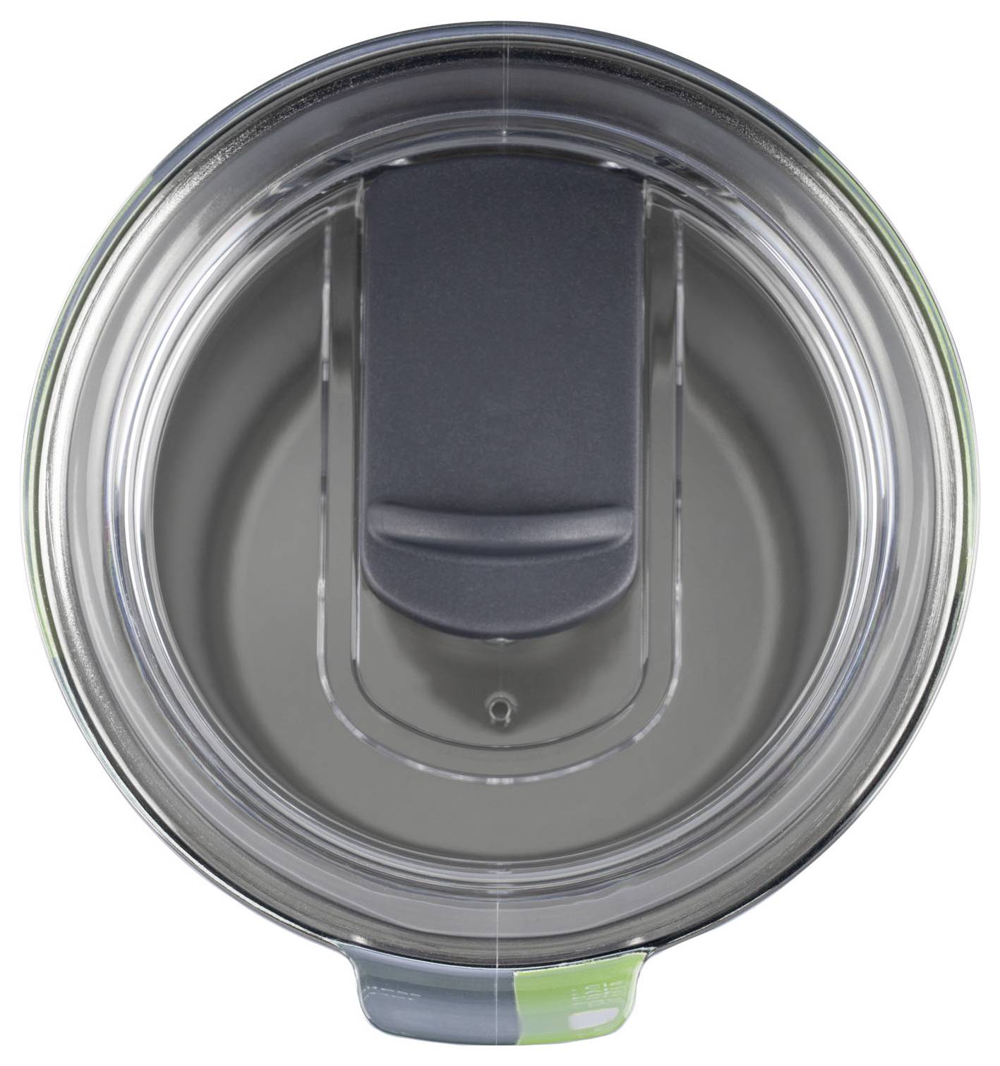 Ein graues Handtuch hängt an einem Haken und zeigt seine volle Länge mit ordentlich gefalteten Kanten.