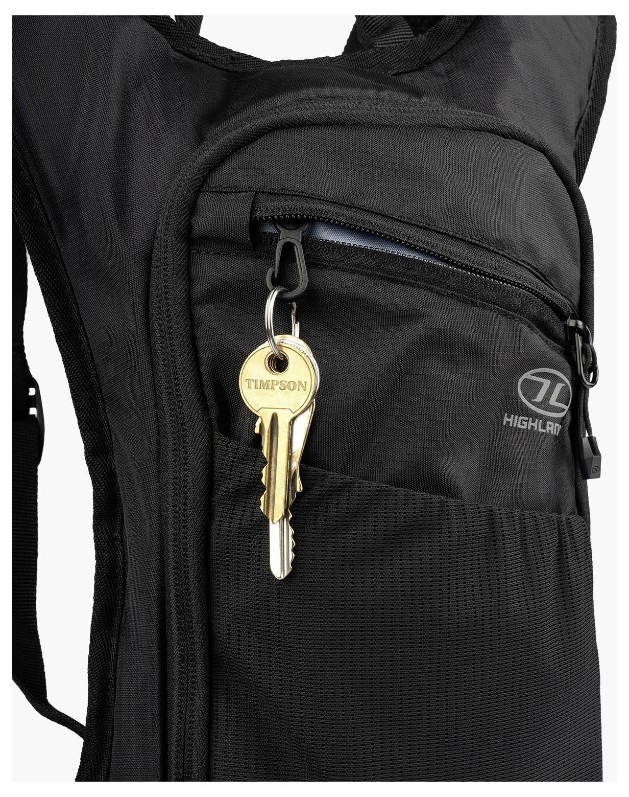 Ein schwarzer Rucksack mit sichtbarem 