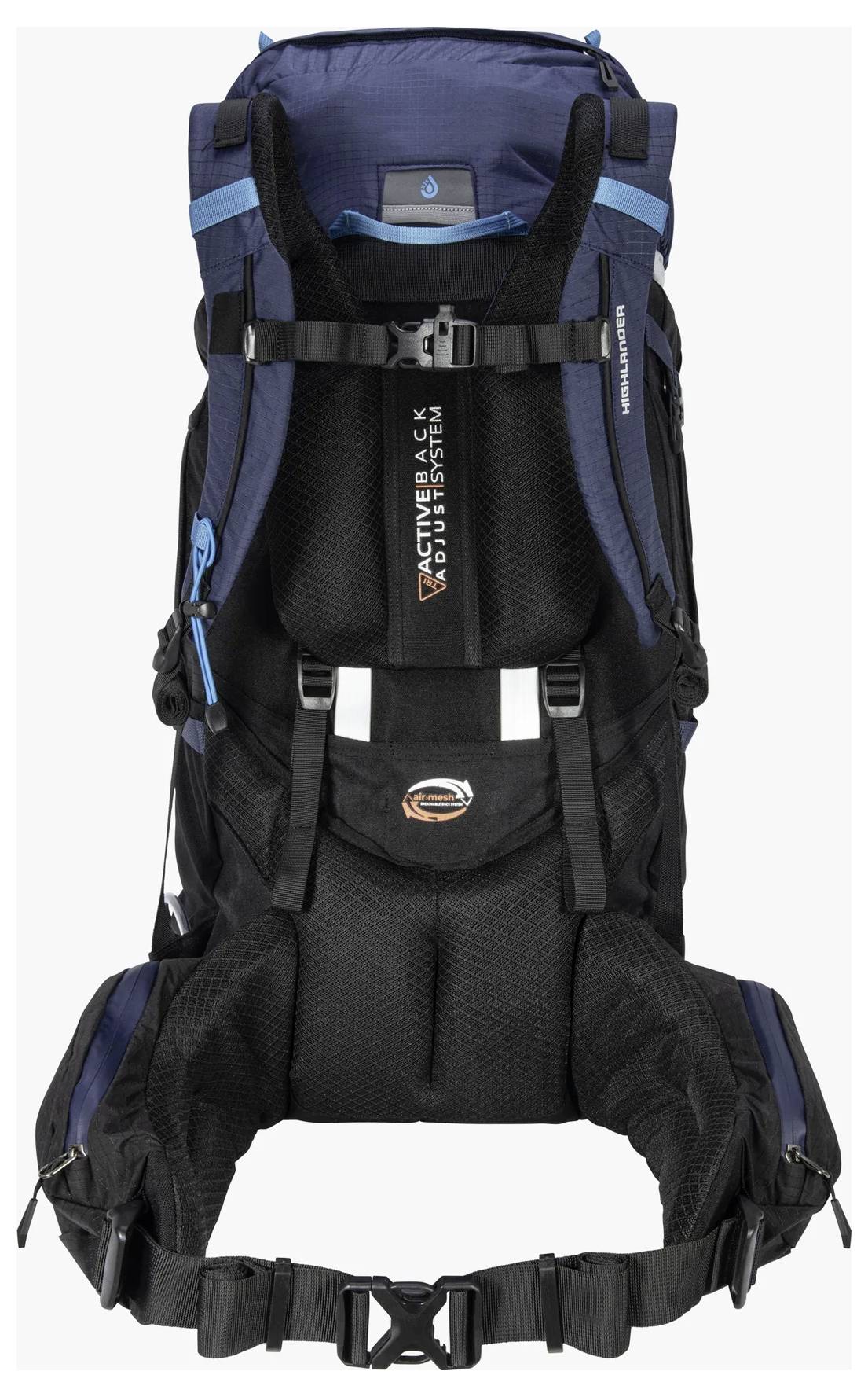 Ein blau-schwarzer Wanderrucksack mit mehreren verstellbaren Riemen, ausgestattet mit atmungsaktiver Mesh-Polsterung für Komfort und Halt.
