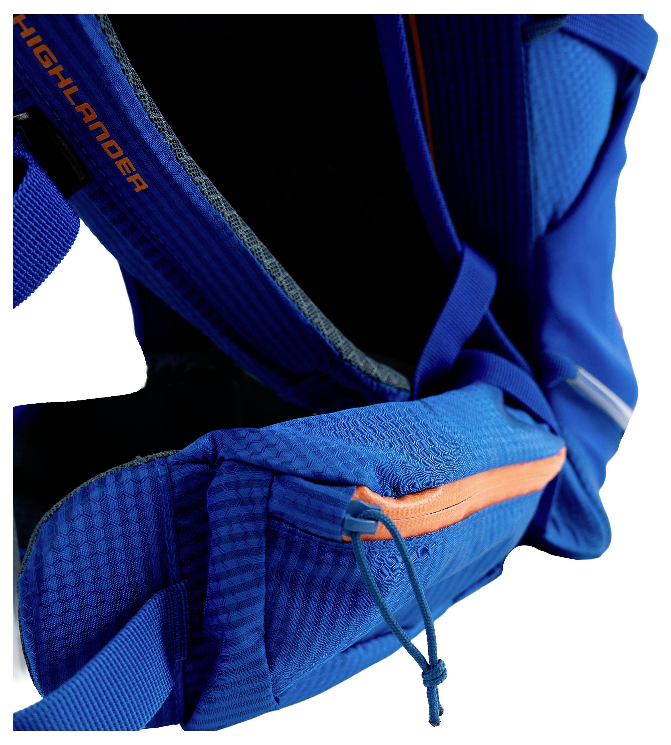 Eine Nahaufnahme eines blauen aufblasbaren Kissens, das das zum Aufblasen oder Entlüften verwendete Ventil zeigt und dessen Design und Funktionalität demonstriert.