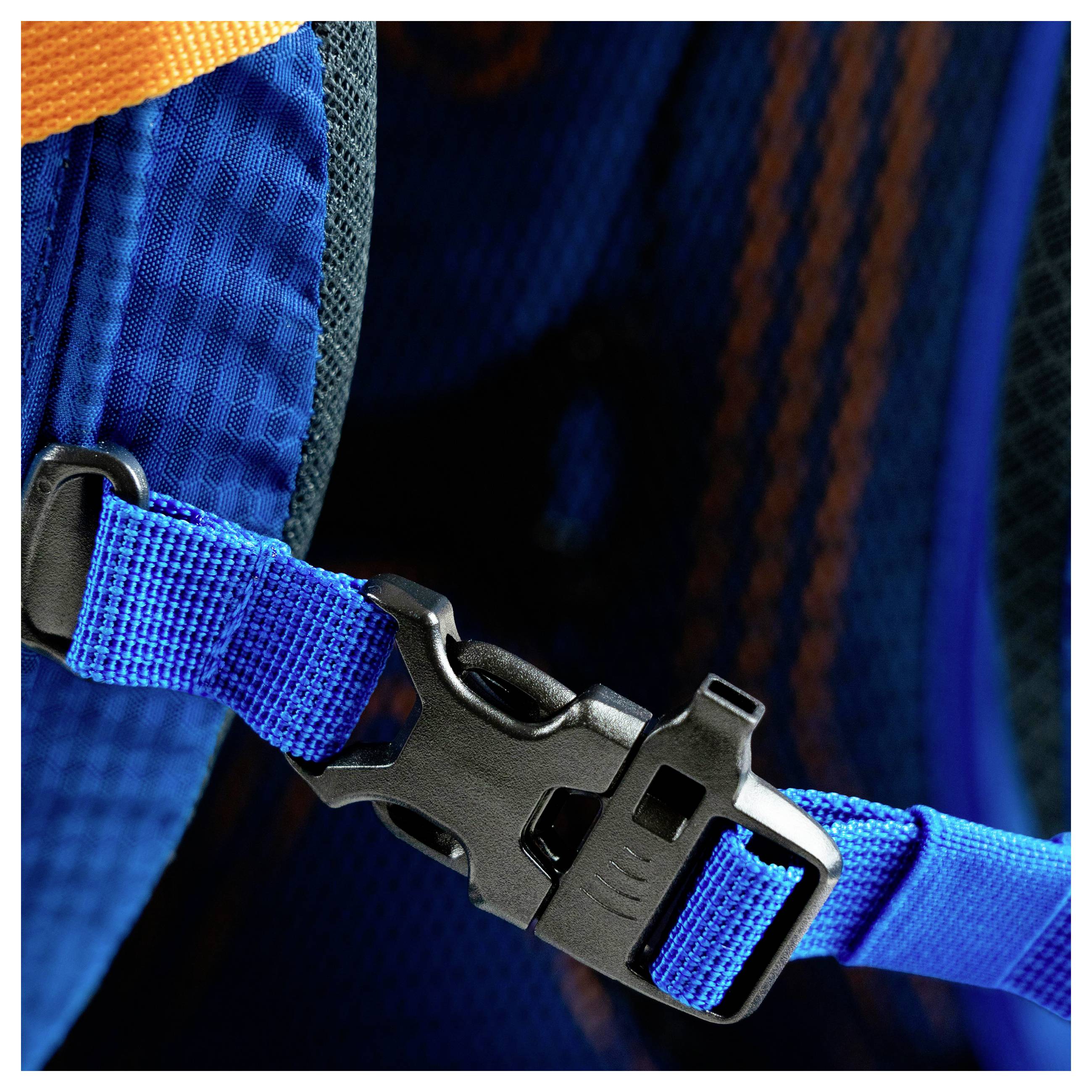 Eine gefaltete Karte mit der Bezeichnung 