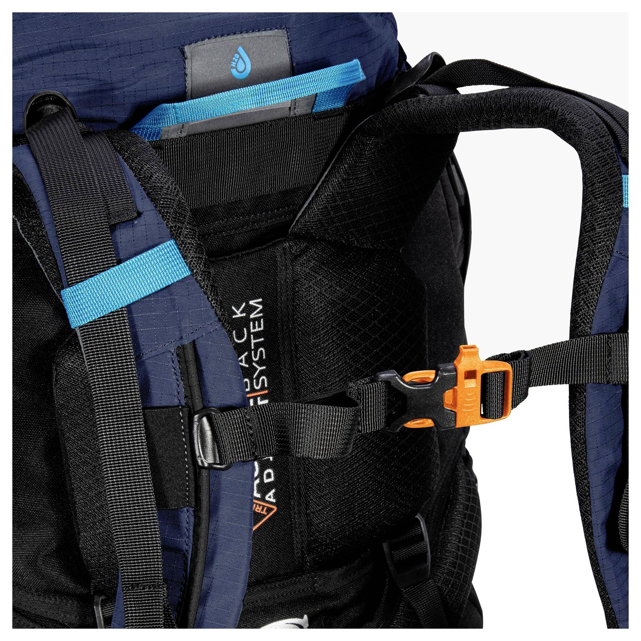 Ein schwarz-blauer Rucksack mit gepolsterten Trägern, verstellbaren Schnallen und einem Hydrationsfach, entworfen für Wanderungen und Outdoor-Aktivitäten.