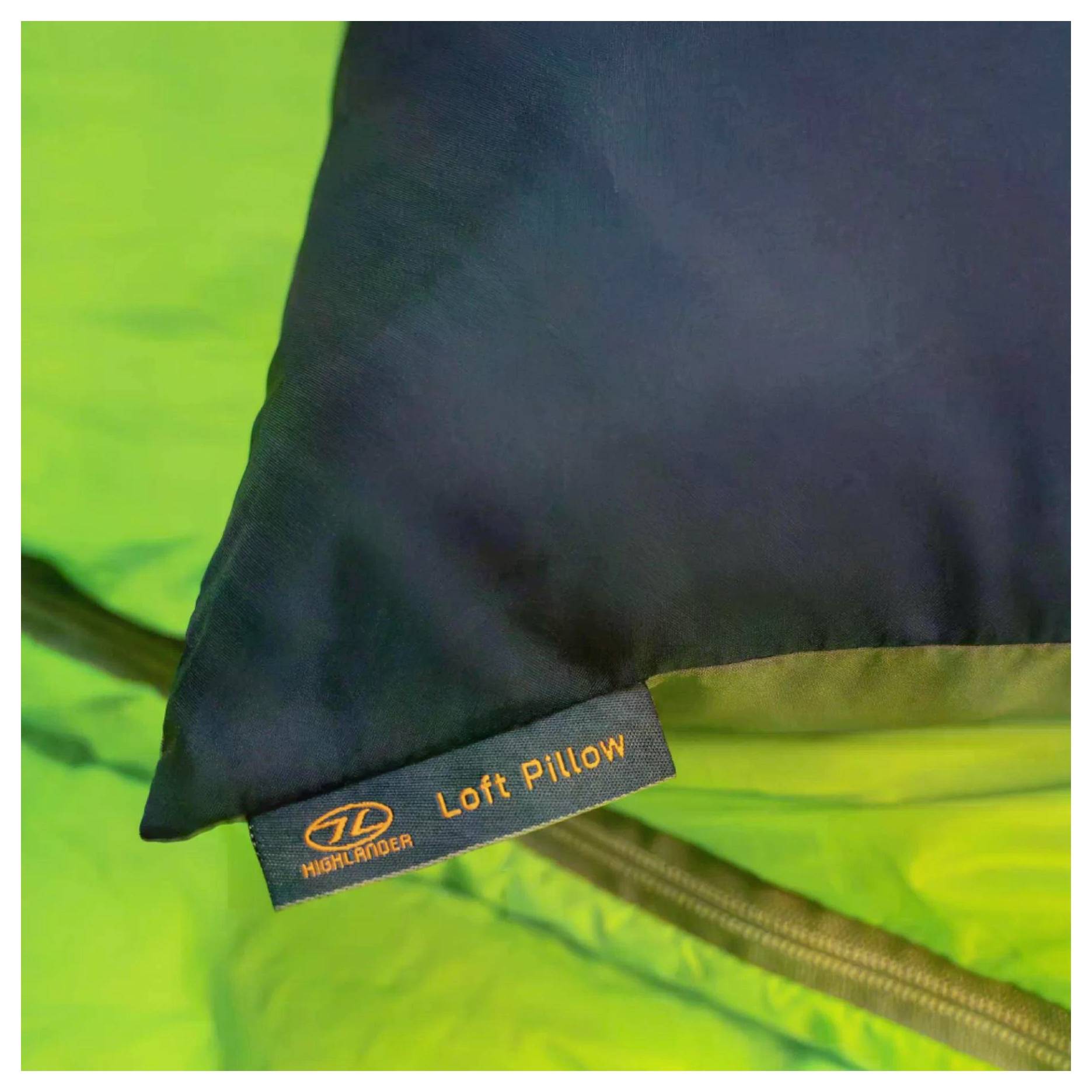 Ein blaues „Loft Pillow