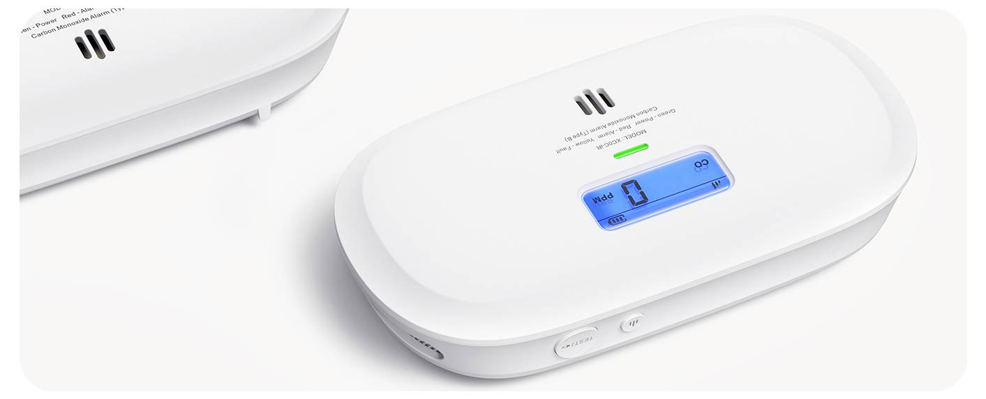Bis zu zwei weiße elektronische Geräte mit digitalem Display, die eine Zahl anzeigen.