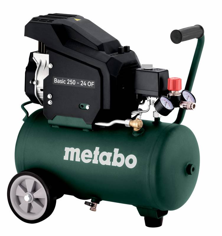 Tragbarer Metabo-Luftkompressor mit grünem Tank, Rädern, Tragriff, Druckmessern und rotem Reglerschieber; mit der Bezeichnung „Basic 250-24 OF