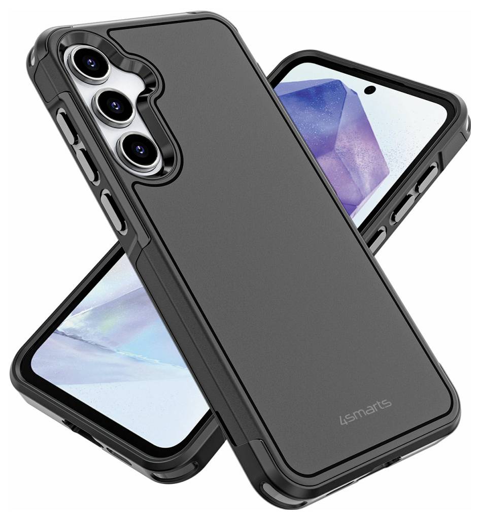 Eine Person demonstriert das Einlegen einer schwarzen Geldbörse und eines Smartphones in die hinteren Taschen einer weißen Jeans auf einem Gehweg in der Stadt.