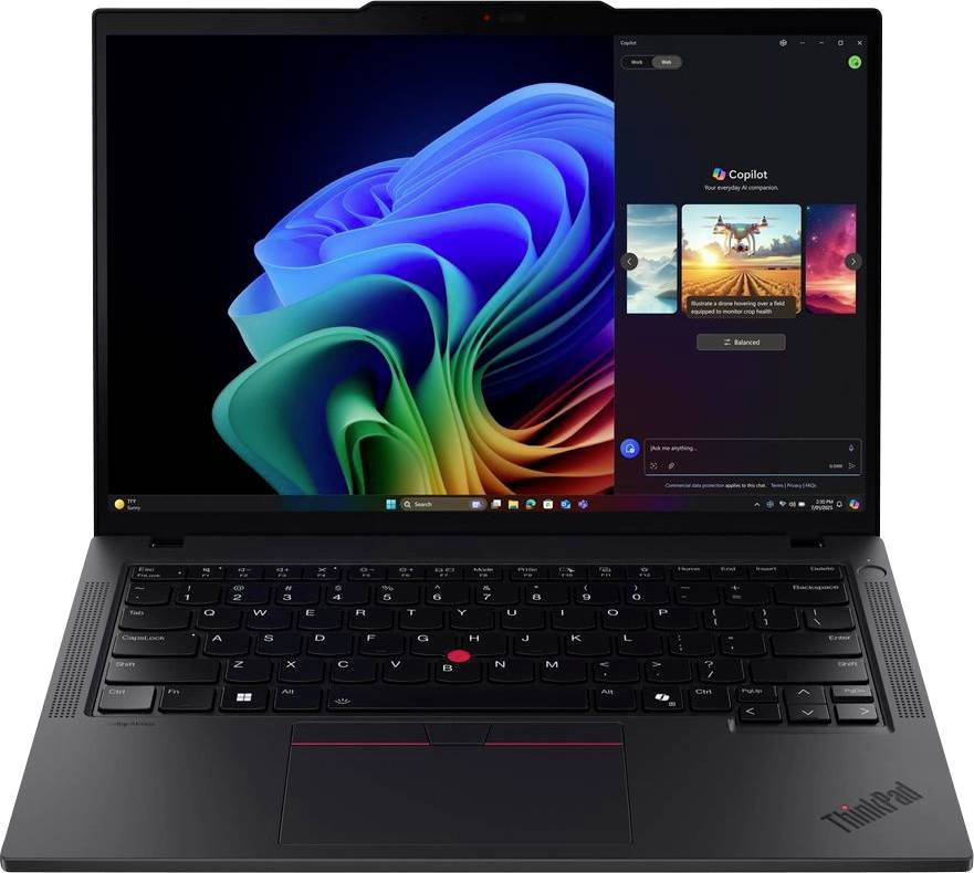 ThinkPad-Laptop mit Windows 11, buntem abstraktem Hintergrundbild und geöffneter Copilot-Seitenleiste auf der rechten Seite.