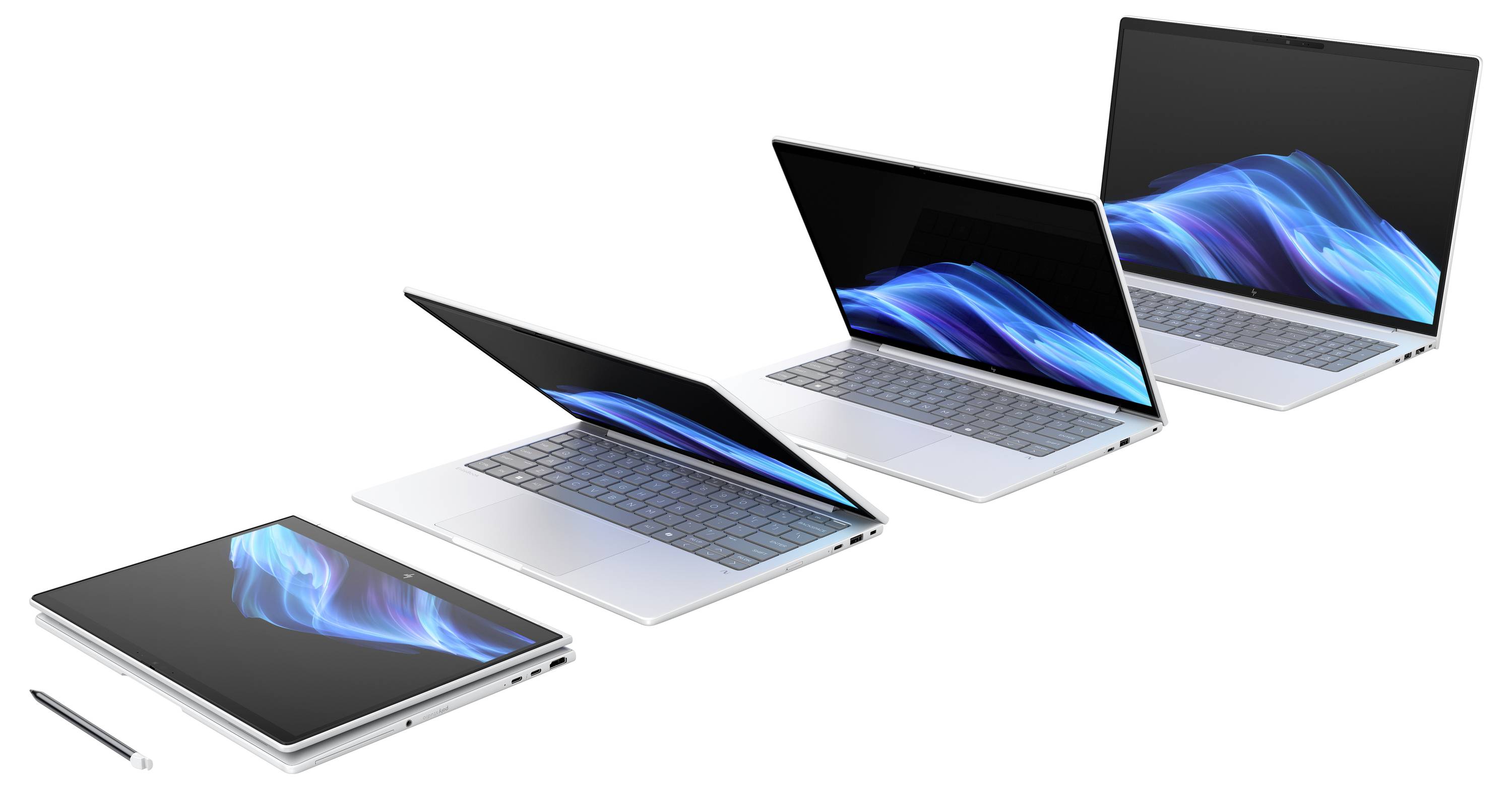 Vier Laptops in einer Reihe, in zunehmendem Maße abgewinkelt, zeigen ein flexibles Scharnier-Design. Jeder Bildschirm zeigt ein blaues abstraktes Muster.