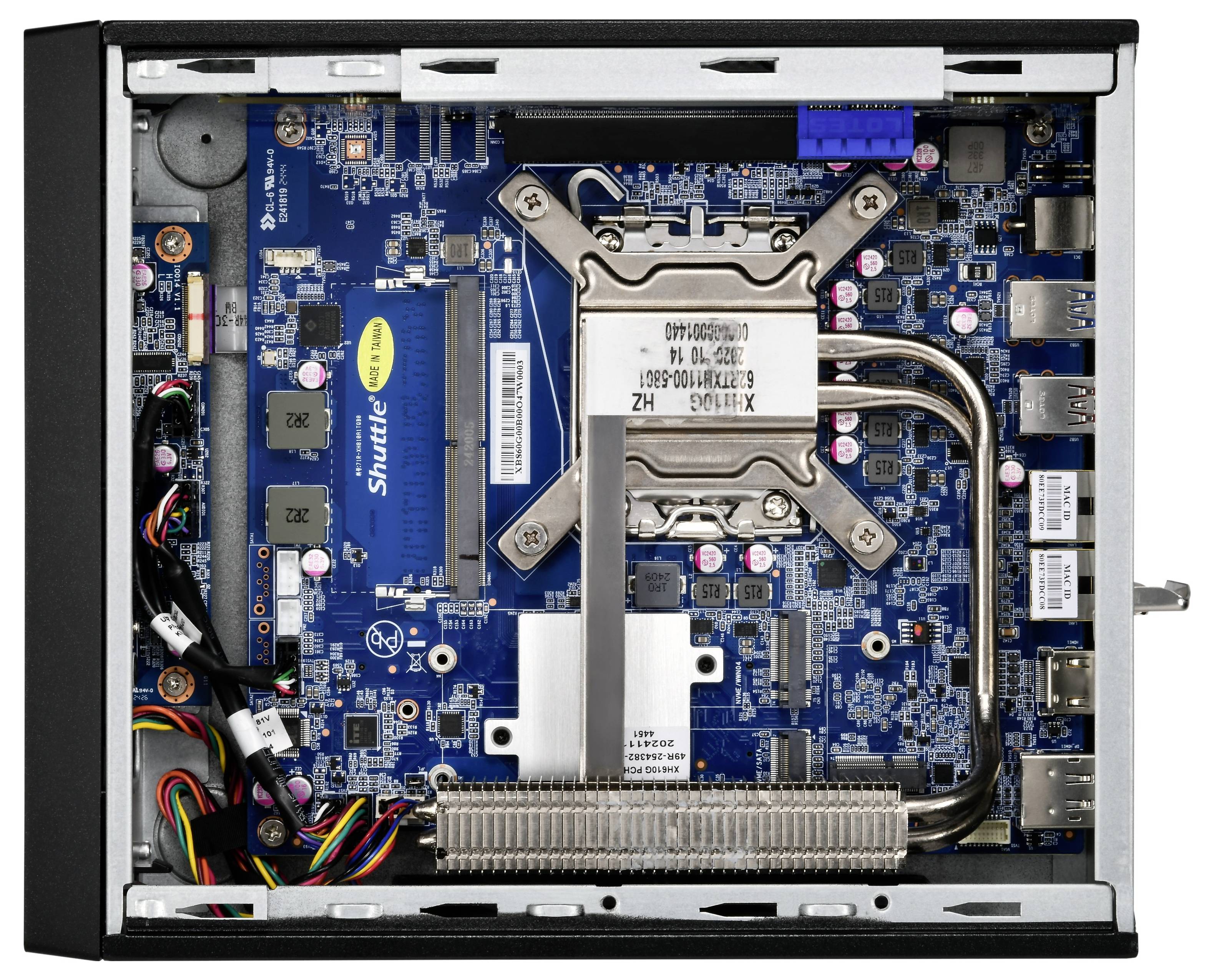 Das Rückpanel des 'MAG MSI Arsenal Gaming'-Motherboards verfügt über HDMI-, USB-Anschlüsse, Ethernet-Anschlüsse und Audiobuchsen, einschließlich 5G- und Wi-Fi-Funktionen.