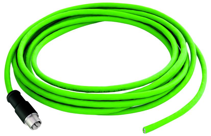 Aufgerolltes neongrünes Kabel mit einem schwarzen und silbernen Stecker an einem Ende, isoliert auf weißem Hintergrund.