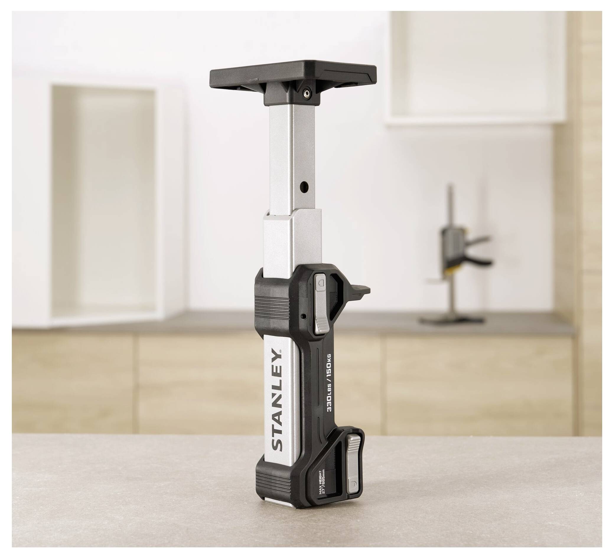 Verstellbare Stützstange mit der Beschriftung 