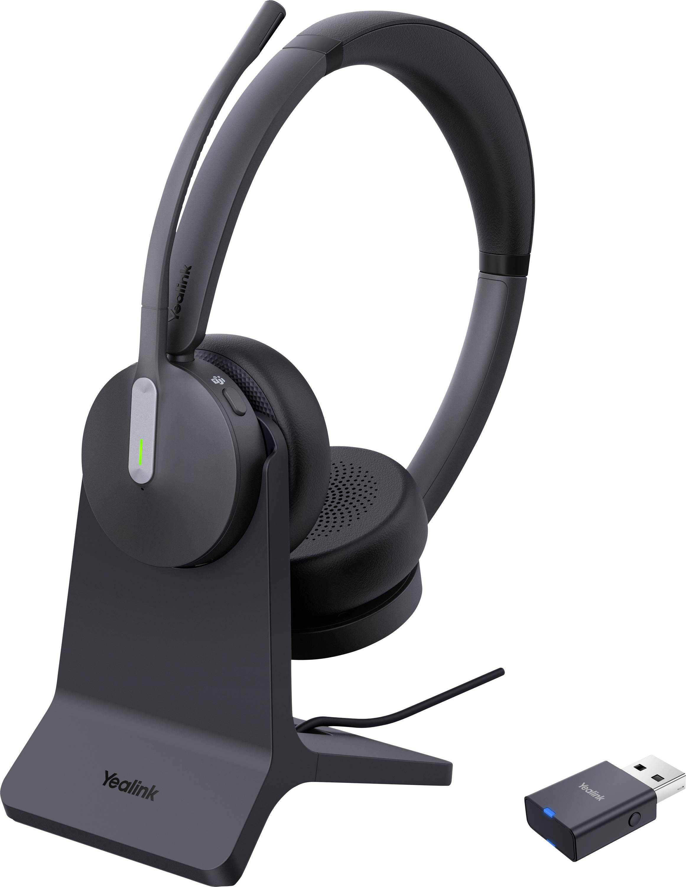 Ein kabelloses Headset mit Mikrofon, das auf einer Ladestation neben einem USB-Dongle platziert ist, konzipiert für freihändige Kommunikation.