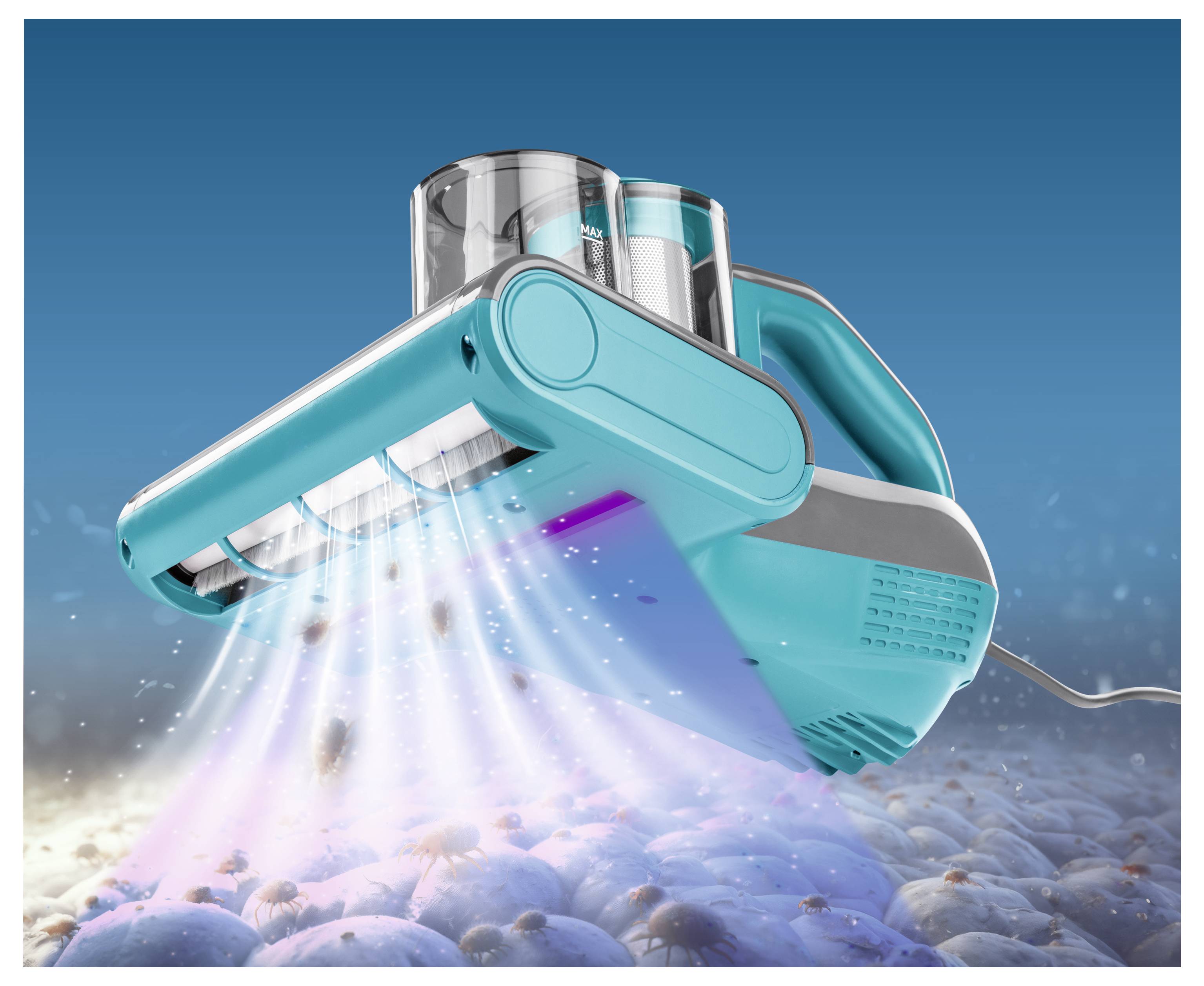 Ein tragbarer Staubsauger gibt während der Reinigung einer mit Hausstaubmilben bedeckten Oberfläche Licht ab und veranschaulicht seine Funktionalität beim Beseitigen von Allergenen.
