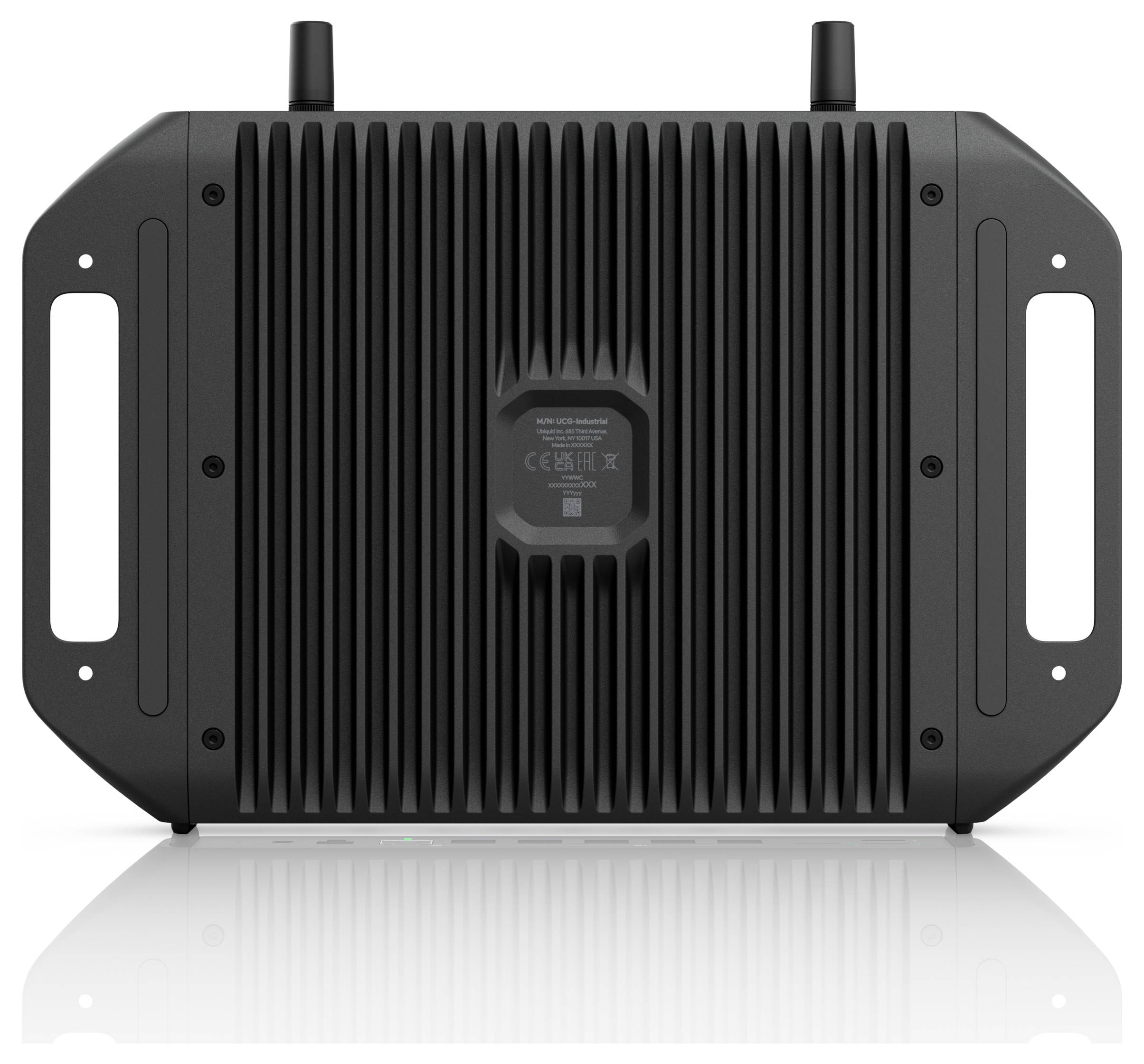 Ein schwarzes Netzwerkgerät mit Kühlrippen, zwei Antennen und seitlichen Griffen, das für industrielle oder Außenkommunikationslösungen verwendet wird.