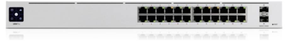 Netzwerk-Switch mit 16 Ethernet-Ports und 2 SFP-Ports, ausgestattet mit Status-LEDs und einem kleinen Bildschirm auf der linken Seite für die Geräteverwaltung.
