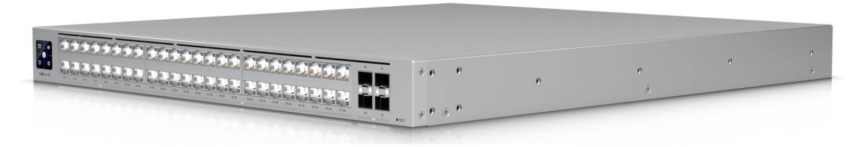 Ein silberner Netzwerk-Switch mit mehreren Ethernet-Anschlüssen und Kontrollleuchten.