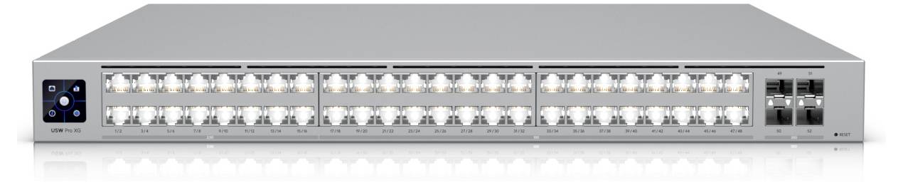 Ein Netzwerk-Switch mit mehreren an der Frontplatte angezeigten Anschlüssen.