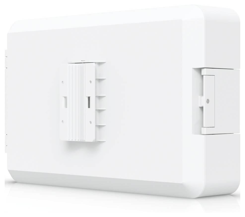 Ein rechteckiges weißes elektronisches Gerät mit Befestigungsklammen an der Seite und Rückseite. Es scheint sich um eine Netzwerk- oder Stromverteilungseinheit zu handeln.