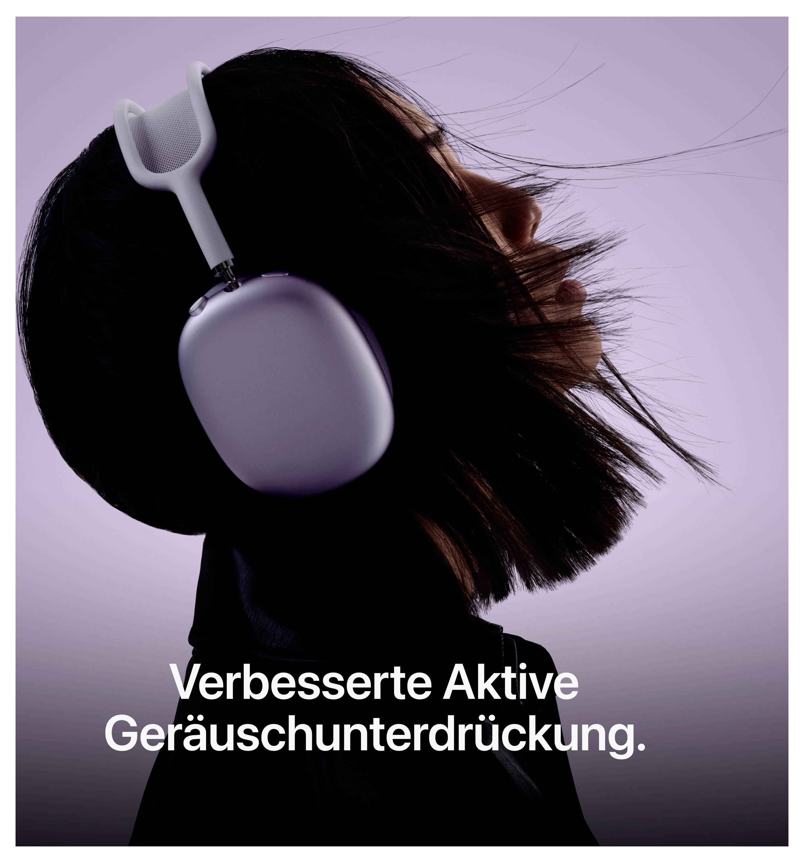 Person mit Kopfhörern auf lila Hintergrund. Text: 'Verbesserte Aktive Geräuschunterdrückung.'