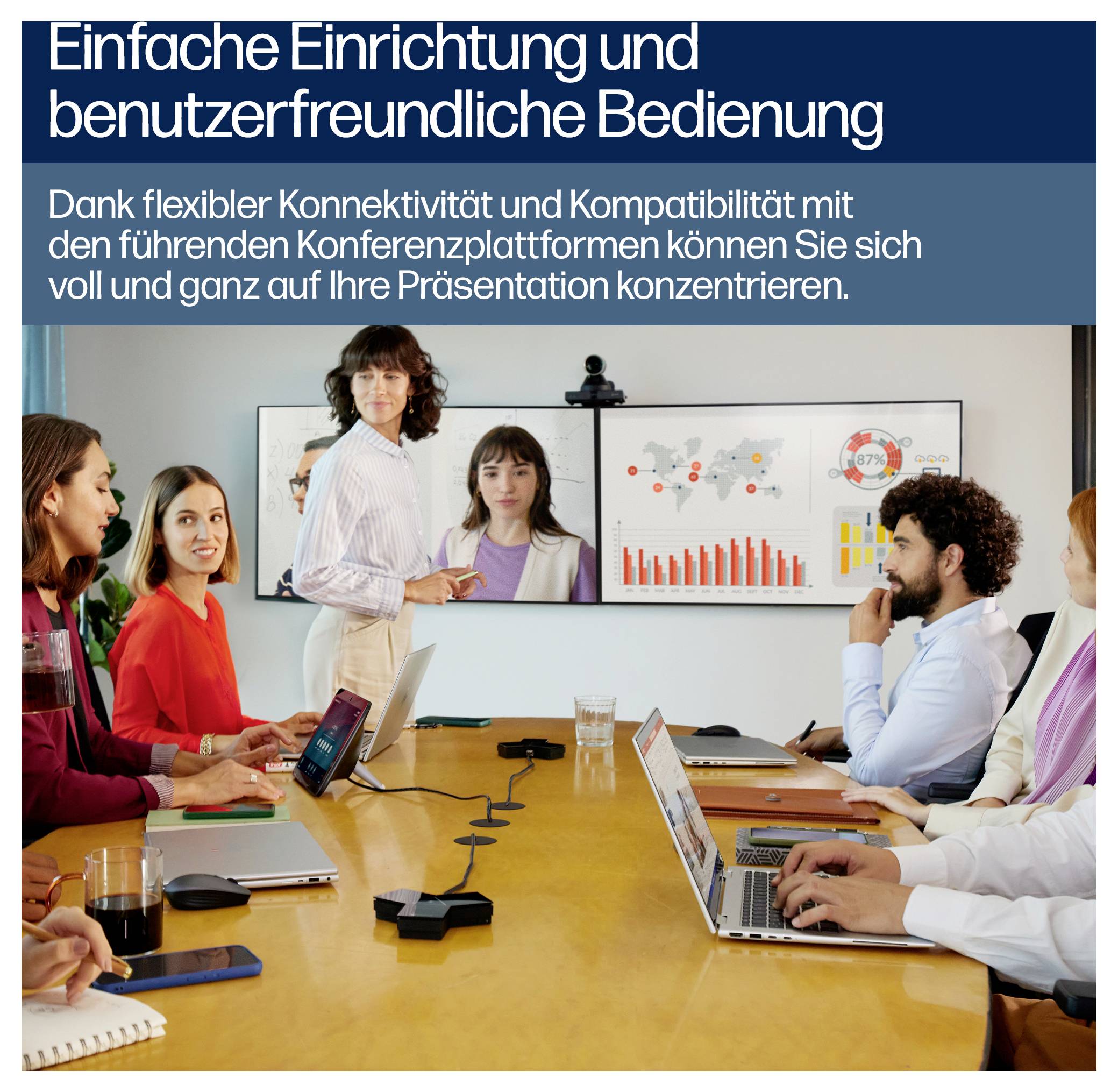 Großer schwarzer Flachbildfernseher auf zwei schrägen Beinen, Frontansicht mit ausgeschaltetem Bildschirm.