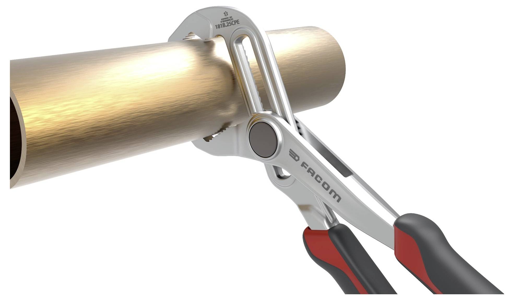Verstellbarer Rohrzange, die ein Kupferrohr erfasst, mit schlankem Metalldesign und schwarz-roten Griffen, wird für Sanitärarbeiten verwendet.