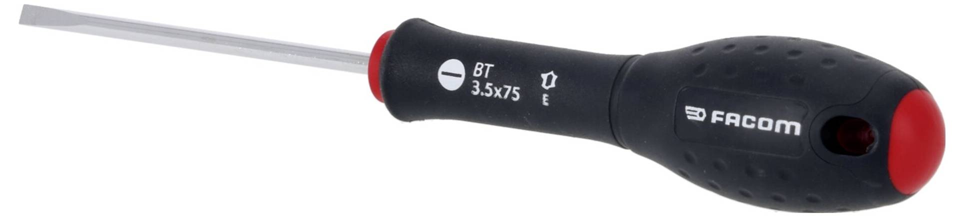 Metallregal mit sechs leeren Regalboden vor einer dunkelblau gestrichenen Wand.