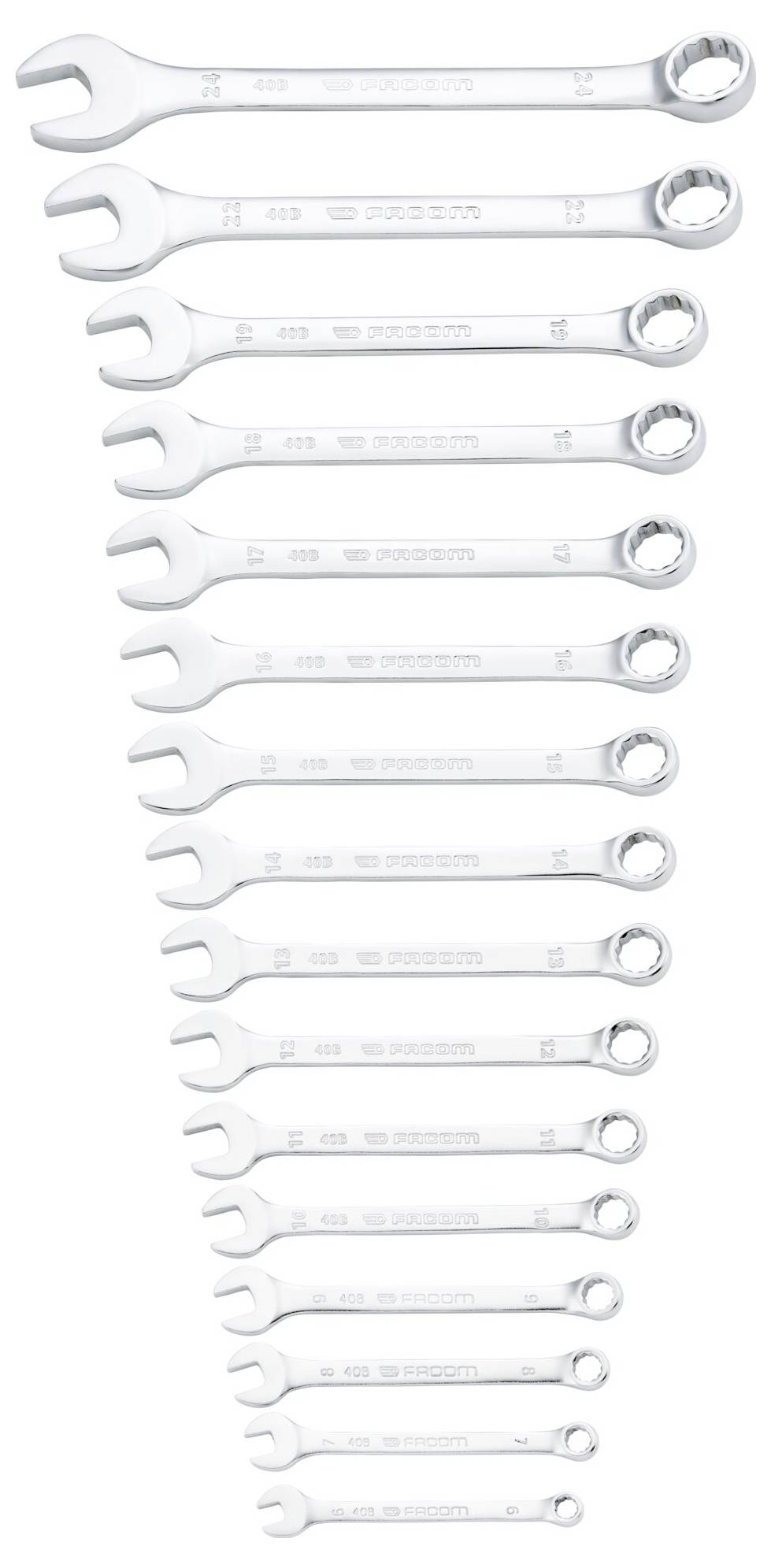 Nahaufnahme eines Kupplungsausrücklagers eines Autos, das auf einem Schwungrad montiert ist. Die metallischen Komponenten zeigen Verschleißspuren und benötigen Wartung.