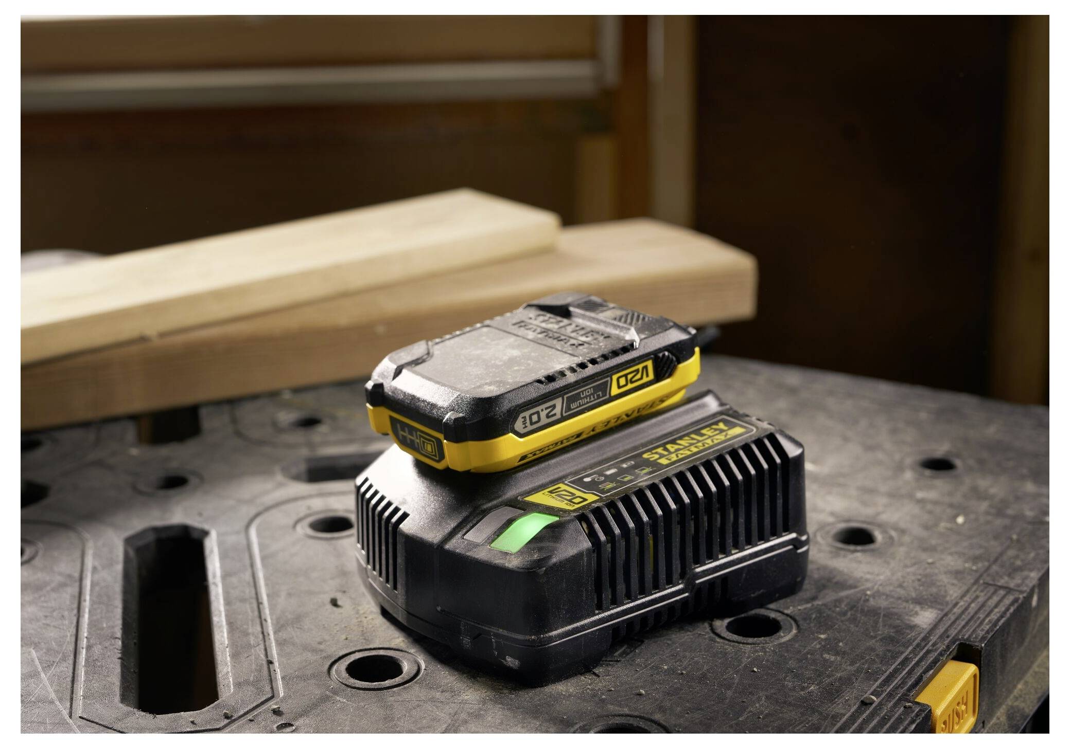 STANLEY SFMCB202-XJ V 20 Werkzeug-Akku 18V 2.0Ah Li-Ion