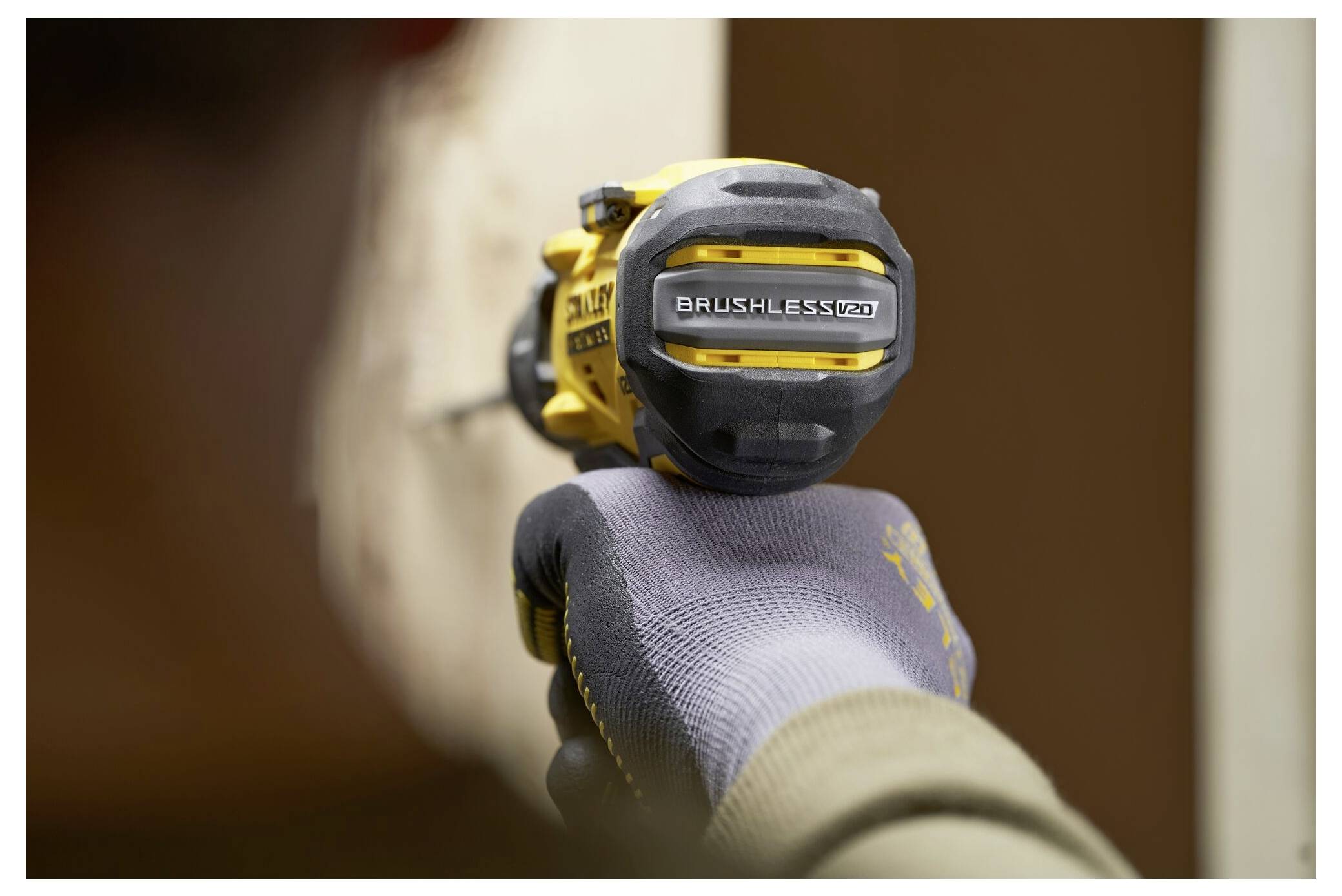 STANLEY V 20 SFMCD725D2K-QW Akku-Bohrschrauber 18V Li-Ion inkl. 2. Akku, inkl. Ladegerät