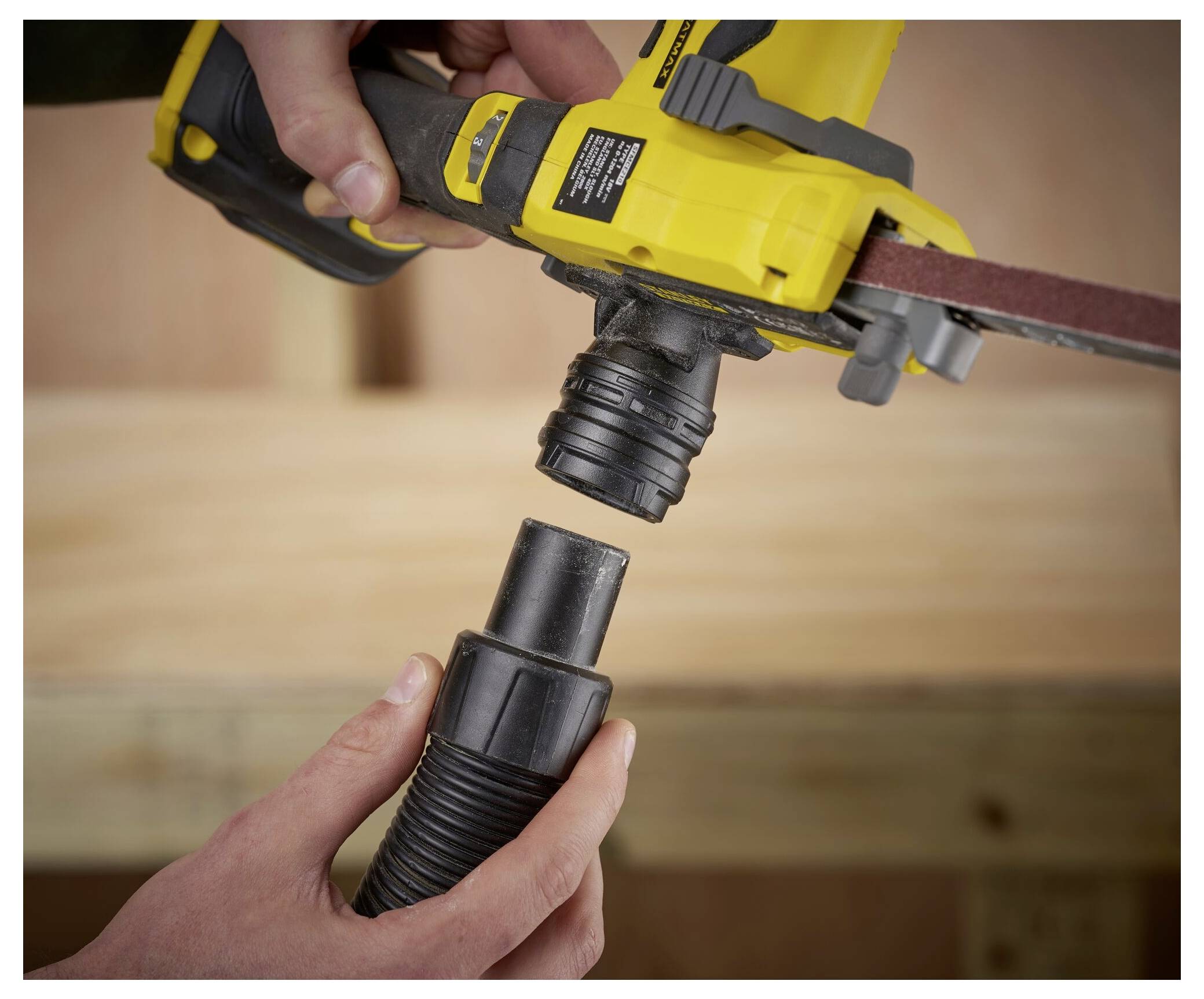 STANLEY V 20 SFMCE210B-XJ Akku-Bandschleifer ohne Akku, ohne Ladegerät 18V