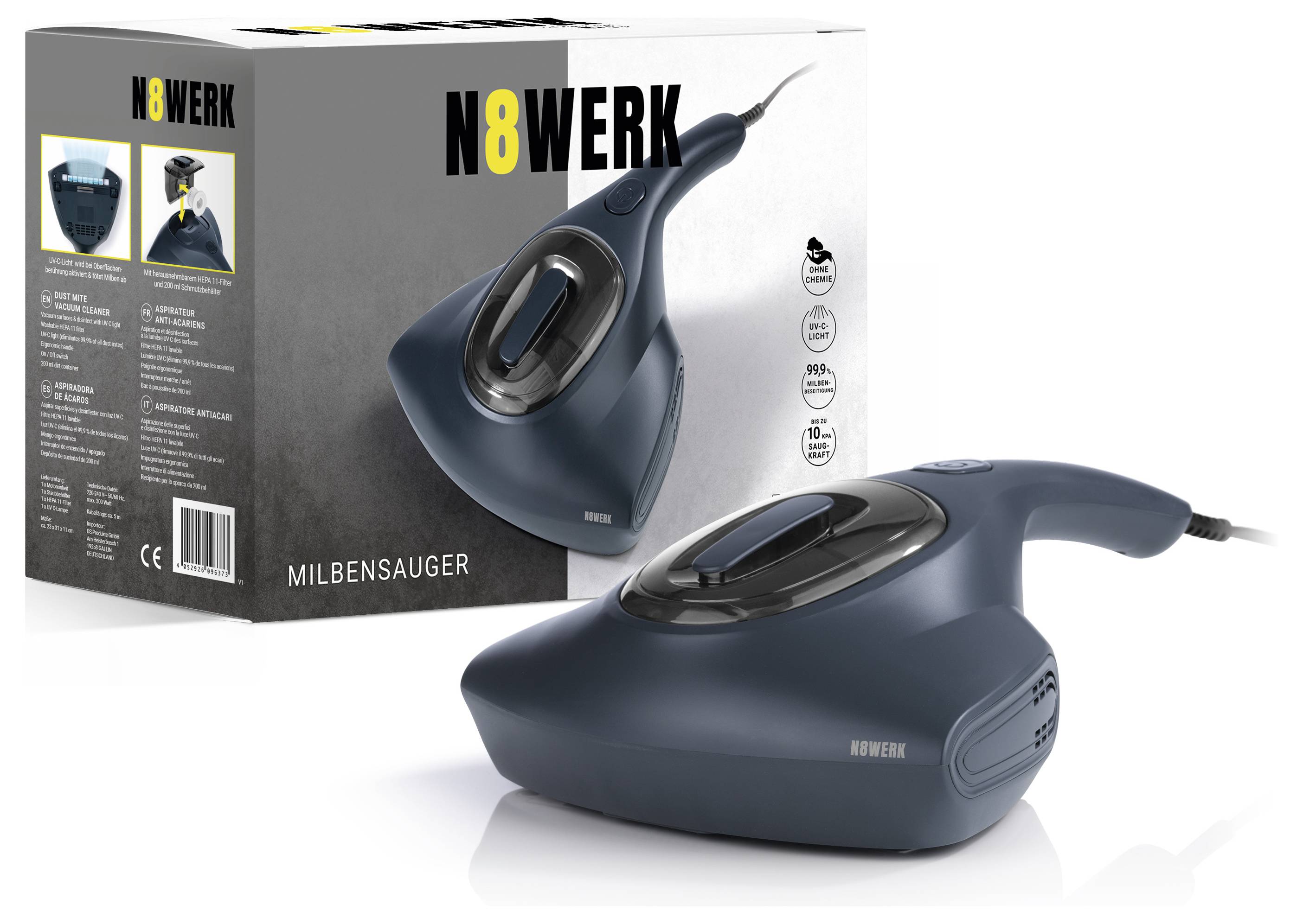 Ein tragbarer Milbensauger vor seiner Verpackungsbox, mit der Bezeichnung N8WERK Milbensauger, mit Sicherheits- und Leistungssymbolen versehen.