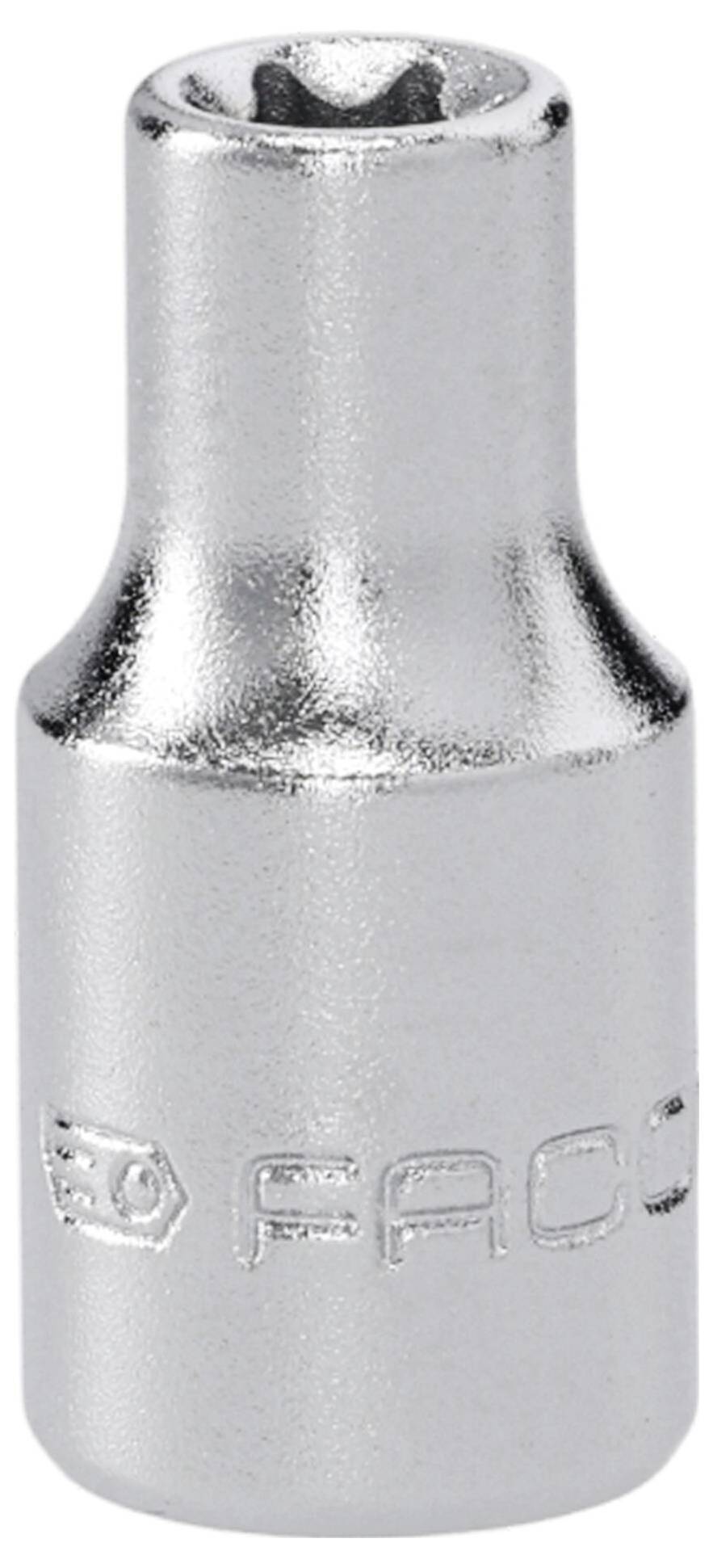 Ein silberfarbenes Metallstecknuss-Werkzeug, normalerweise mit einem Schraubenschlüssel zum Anziehen oder Lockern von Muttern und Schrauben verwendet. Mit sichtbar eingravierter Markierung der Marke.