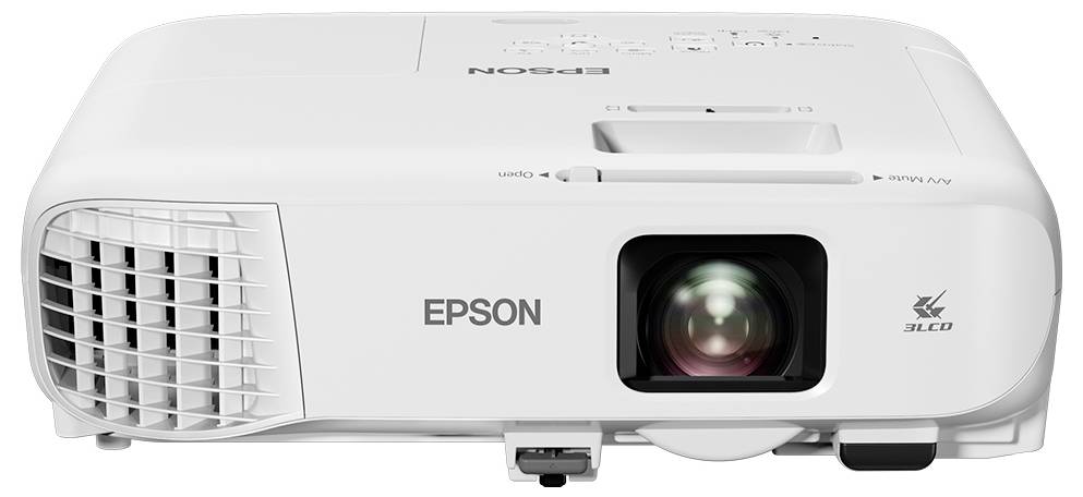 Weißer Epson-Projektor von vorne gezeigt, mit zentriertem Objektiv und Luftauslass-Gitter auf der linken Seite.