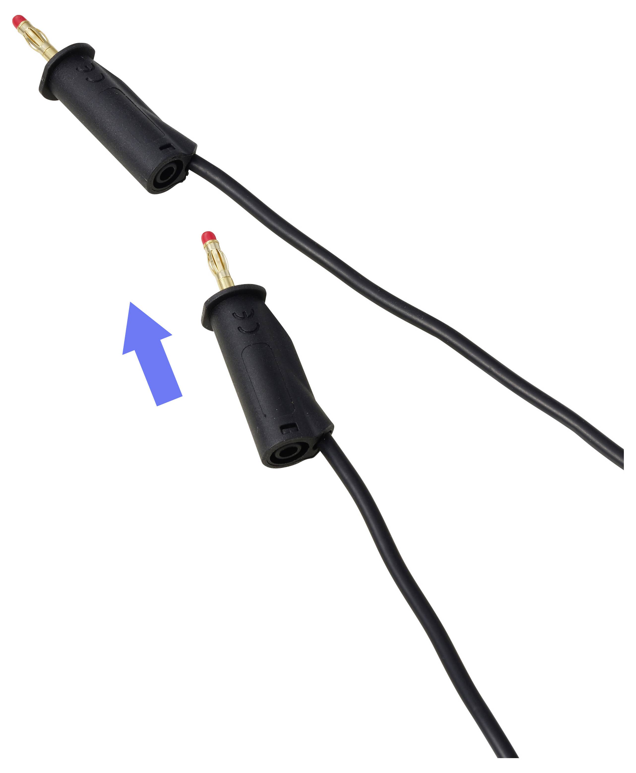 Zwei schwarze Bananenstecker an Kabeln, mit einem blauen Pfeil, der auf den unteren Stecker zeigt.